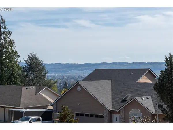 9 CURTIS, Longview, WA 98632