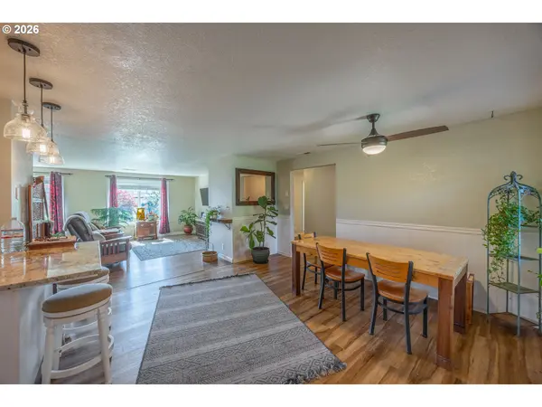 3457 W NORMANDY AVE, Roseburg, OR 97471