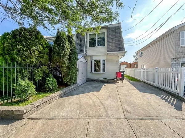 32 McCormick PL, Staten  Island, NY 10305