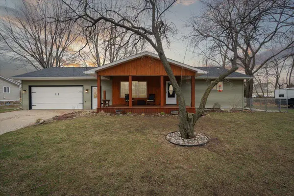 739 Gasper ST,  Chesaning,  MI 48616