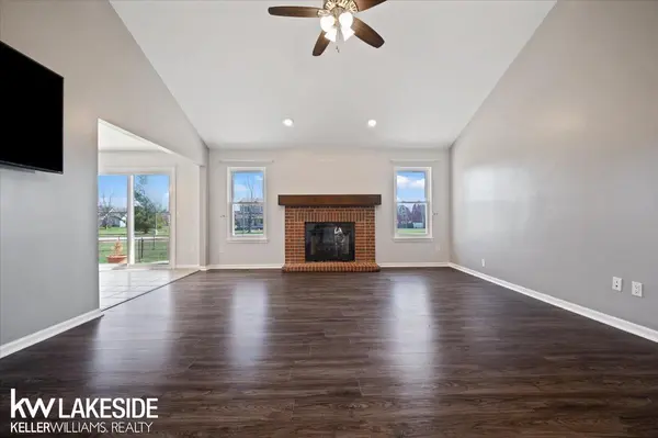 53558 Spurry LN, Chesterfield Twp, MI 48051