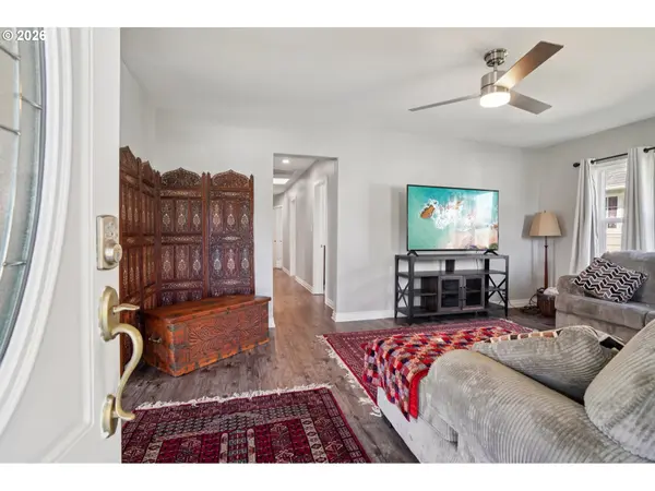 603 15TH AVE, Longview, WA 98632