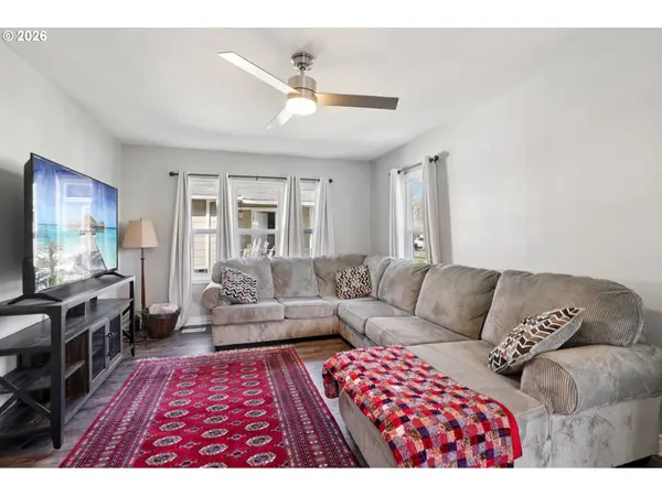 603 15TH AVE, Longview, WA 98632