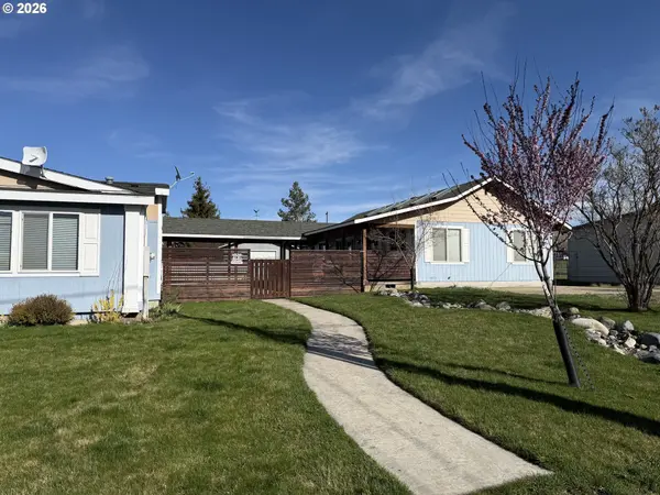 404 S COLLEGE ST, Joseph, OR 97846