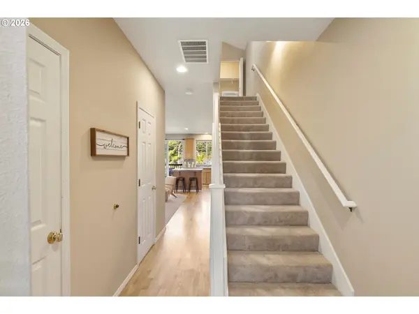 20263 HOODVIEW AVE, West Linn, OR 97068