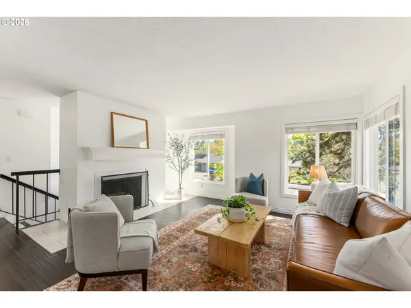 12785 SW Percheron LN, Beaverton, OR 97008