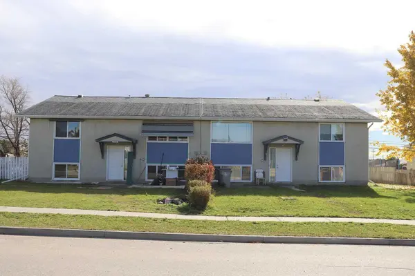 5115-5117-5119-5121 5 Avenue, Edson, AB T7E 1V5