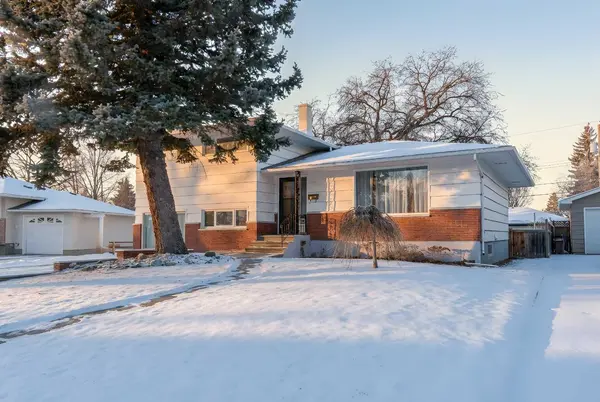 1020 Fern CRES S, Lethbridge, AB T1K 2W3