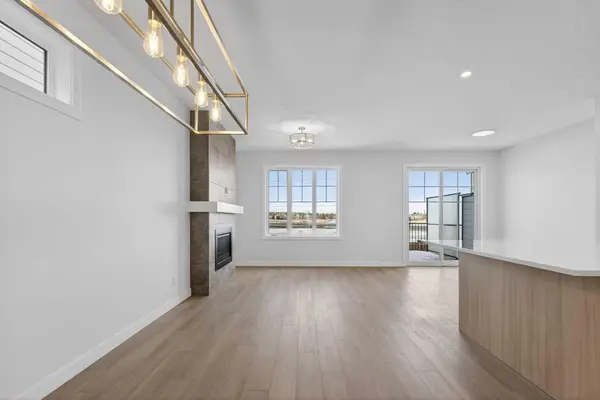 159 Greenwich DR NW, Calgary, AB T3B6N9