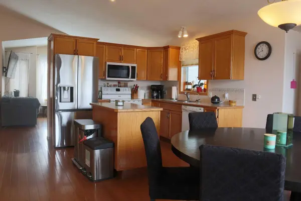 5228 41 st Crescent, Innisfail, AB T4G1W5