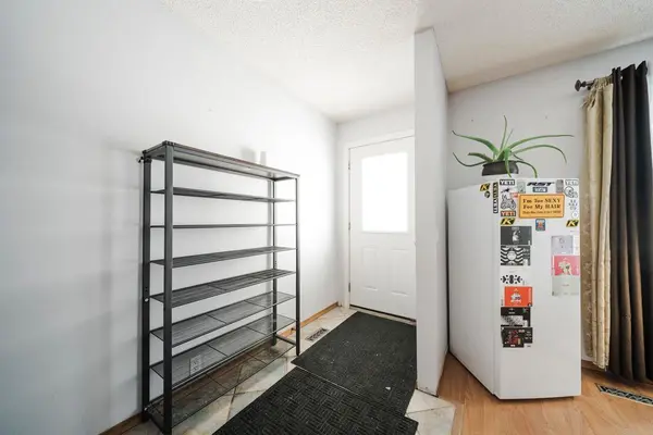 181 Windsor DR, Fort Mcmurray, AB T9H 4R1