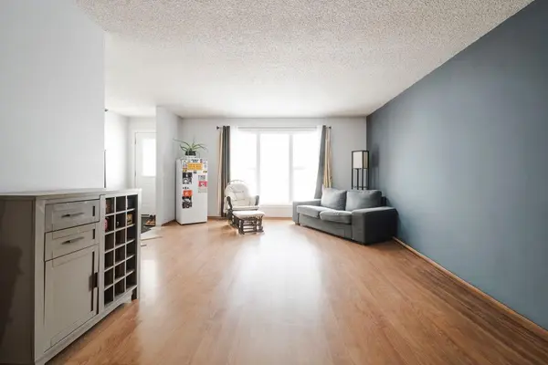 181 Windsor DR, Fort Mcmurray, AB T9H 4R1