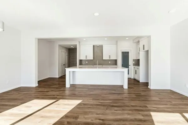 80 Linden PL, Rural Red Deer County, AB T4E 3C4