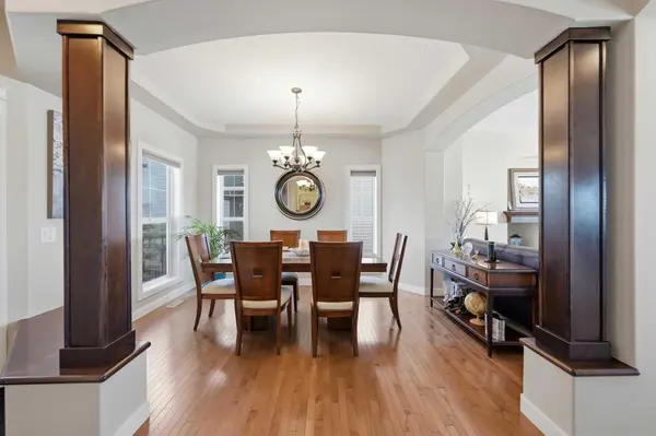 212 Springmere RD, Chestermere, AB T1X 1R3