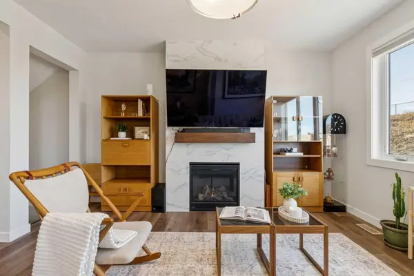 24 Willow Park PT, Cochrane, AB T4C 2V3