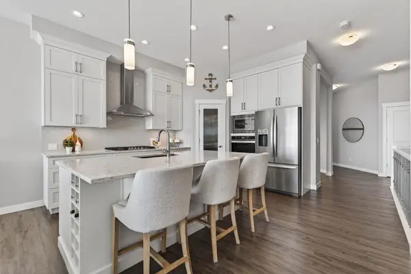 55 Mist Mountain Rise, Okotoks, AB T1S 5R4