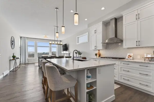 55 Mist Mountain Rise, Okotoks, AB T1S 5R4