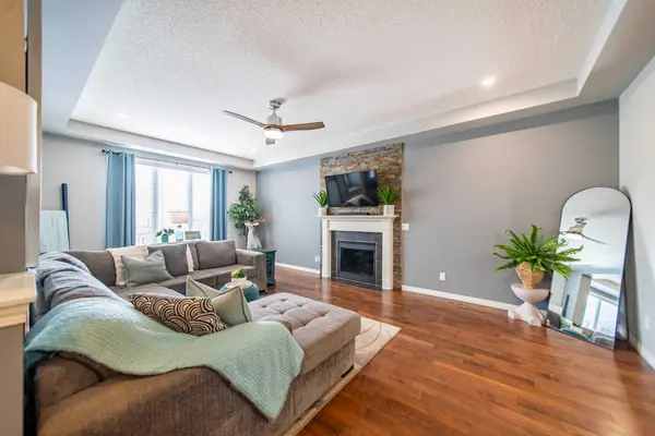 322 Windridge VW SW, Airdrie, AB T4B 3R9