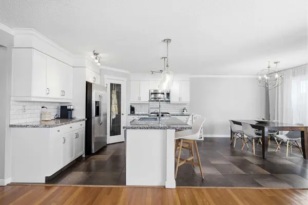 223 Copperfield GN, Calgary, AB T2Z 4T9