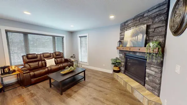 101 Ryan LN, Fort Mcmurray, AB T9J1L8