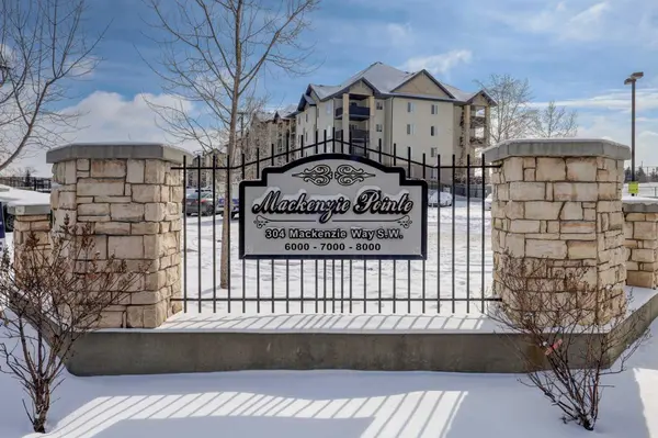 304 Mackenzie WAY SW #7303, Airdrie, AB T4B 3H7