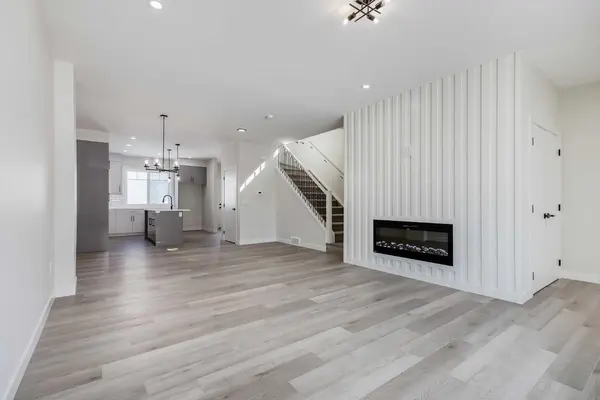 1989 McCaskill DR, Crossfield, AB T0M 0S0