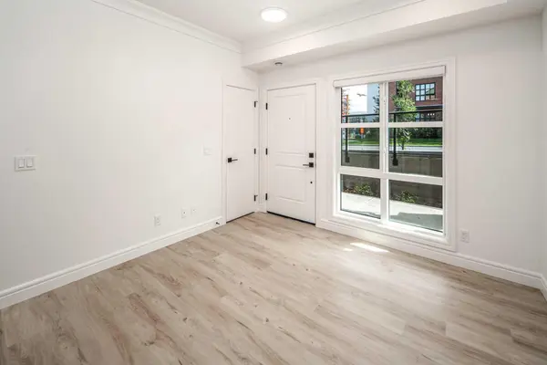 4270 Norford AVE NW #312, Calgary, AB T3B 6P8