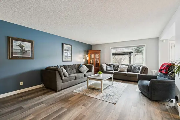 54 Chapala GRV SE, Calgary, AB T2X 3V5