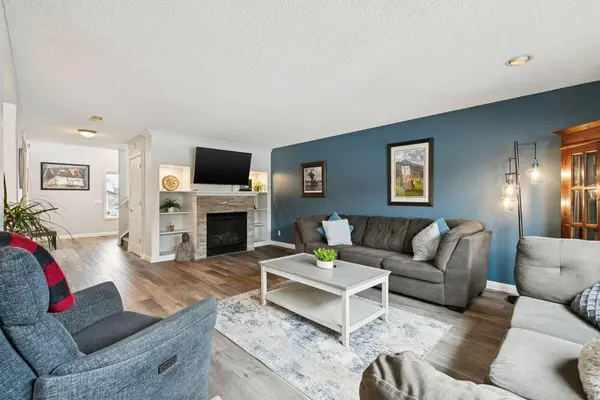 54 Chapala GRV SE, Calgary, AB T2X 3V5