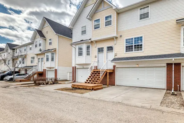 252 Prestwick Acres LN SE, Calgary, AB T2Z 3Y2