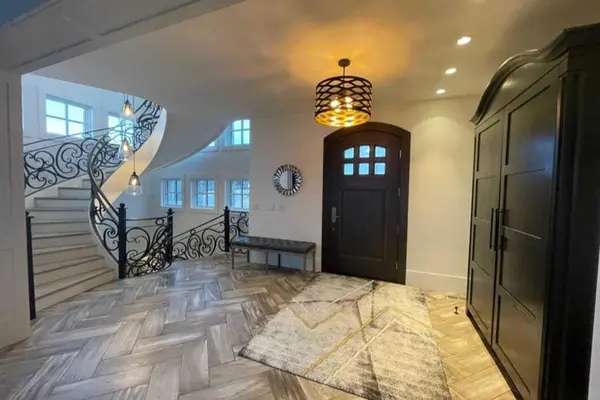 5 Silverhorn Vale, Rural Rocky View County, AB T3R 0X3