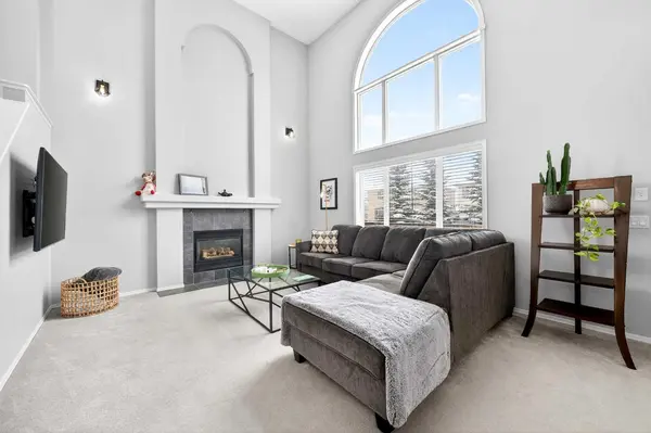60 Citadel Ridge Close NW, Calgary, AB T3G 4V6