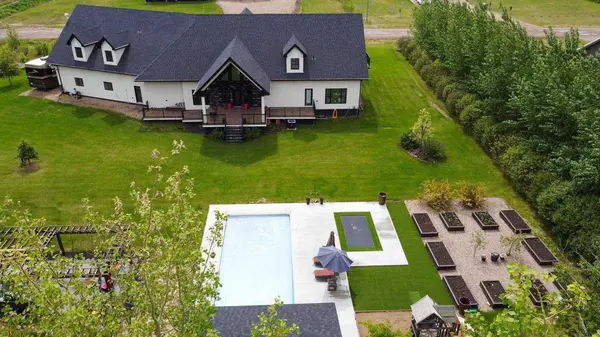 9110 100 Ave, La Crete, AB T0H2H0