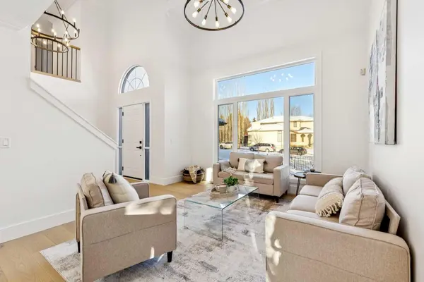 5 Mckenzie Lake PT SE, Calgary, AB T2Z 1L7