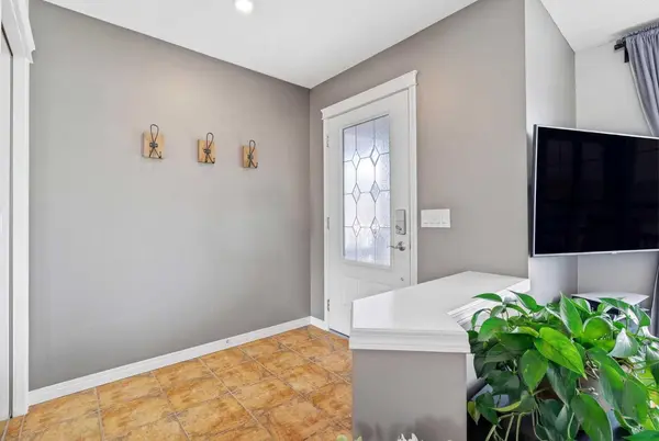 66 Auburn Bay CRES SE, Calgary, AB T3M0K5