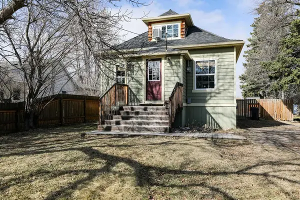 174 S 2 ST W, Magrath, AB T0K 1J0