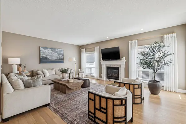 155 Somme MNR SW, Calgary, AB T2T 6J3