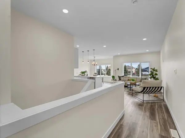 91 Sierra RD SW, Medicine Hat, AB T1B 4Y6