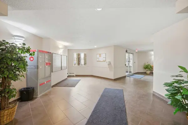 2600 66 ST NE #2203, Calgary, AB T1Y 7L1