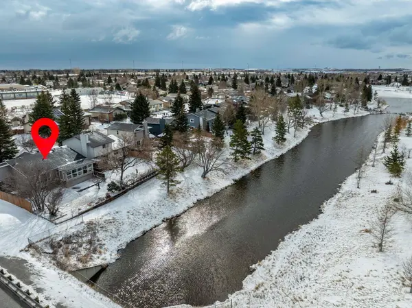 38 Sundance PL SE, Airdrie, AB T4B 1T1