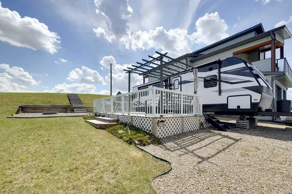 25054 South Pine Lake RD #6116, Rural Red Deer County, AB T0M 1R0