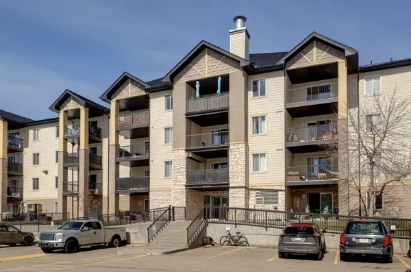 304 Mackenzie WAY SW #8323, Airdrie, AB T4B3H8