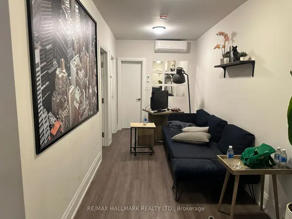 595 St Clair AVE W #7, Toronto C02, ON M6C 1A3