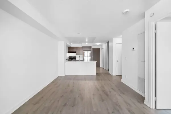 8 Trent AVE #416, Toronto E02, ON M4C 0A6