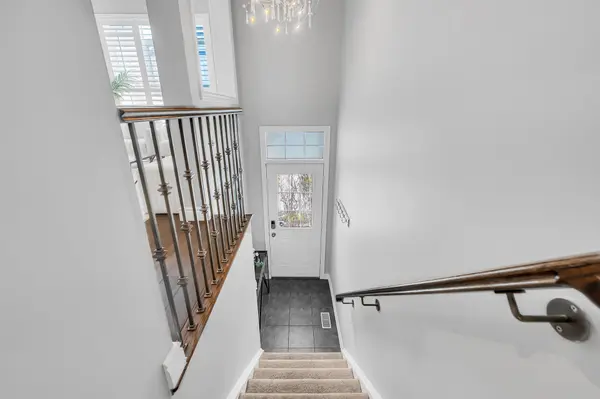 39 Martinworth LN, Ajax, ON L1Z 0L1