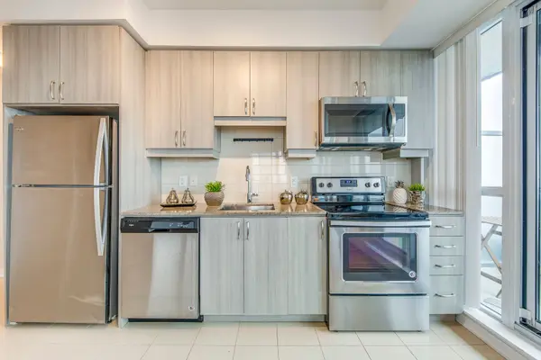 9201 Yonge ST #1411, Richmond Hill, ON L4C 1H9