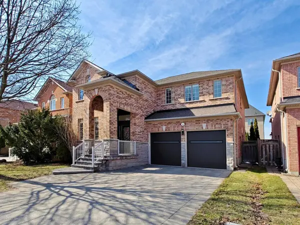 36 Canelli Heights CT, Vaughan, ON L4J 8V5