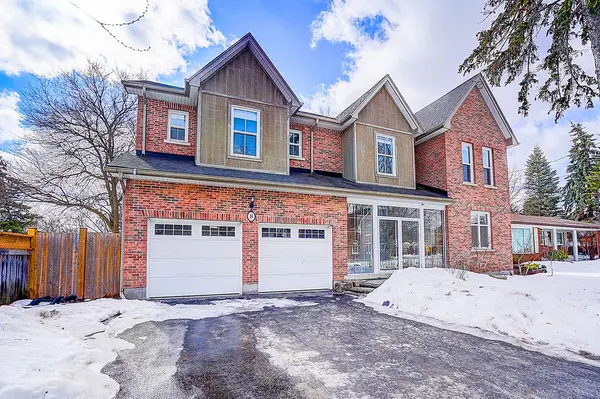 8 Beech ST, Markham, ON L3P 2A2