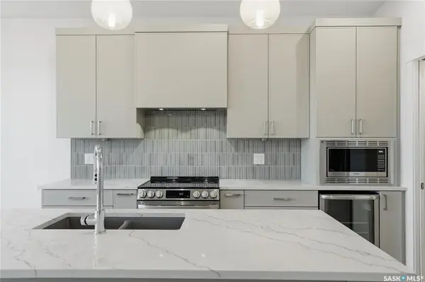 151 Nazarali WAY, Saskatoon, SK S7V 1P6