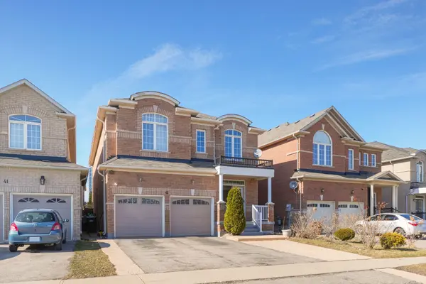 43 Alice Springs CRES, Brampton, ON L6X 0R7